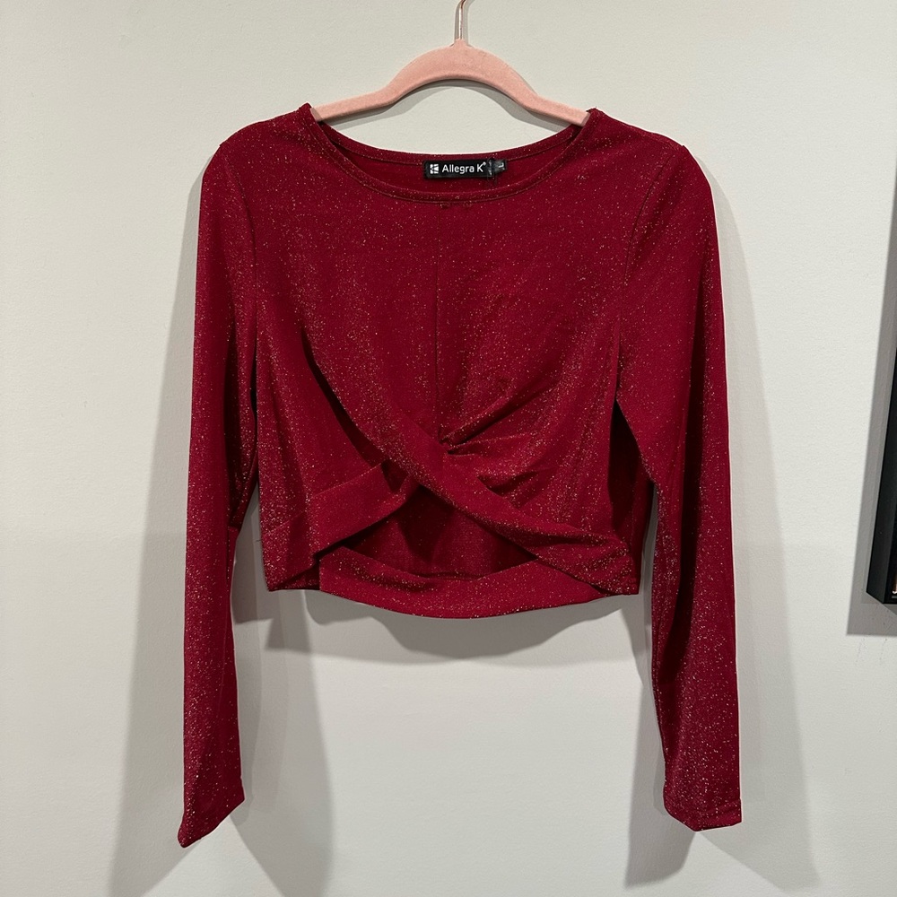 Long sleeve crop